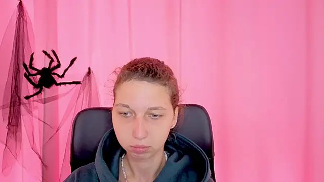 CuteEllii online show from November 2025 10:48:02 AM