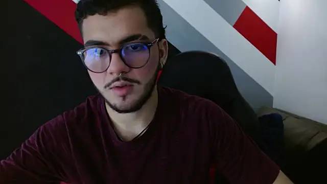 Zac Golden online show from December 2025 12:28:02 AM