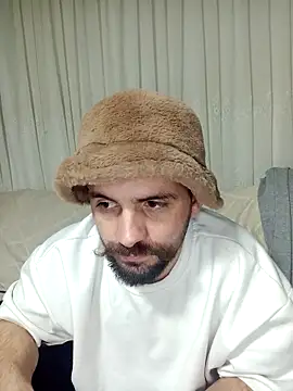 lazzzz09 online show from December 2025 08:36:02 PM