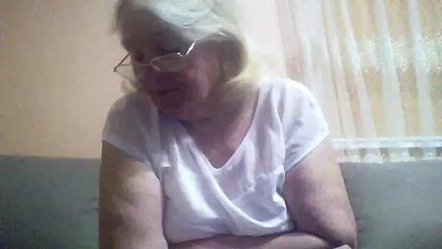 AmyLove353 online show from April 2026 08:37:01 PM
