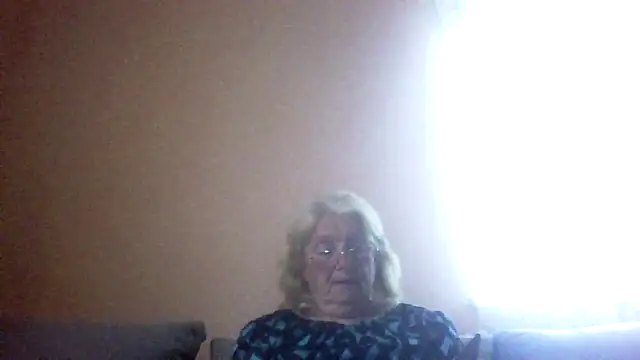 AmyLove353 online show from May 2026 04:39:01 AM