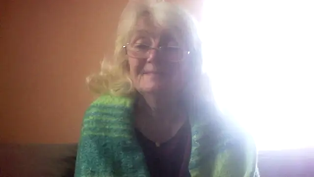 AmyLove353 online show from May 2026 04:54:01 AM