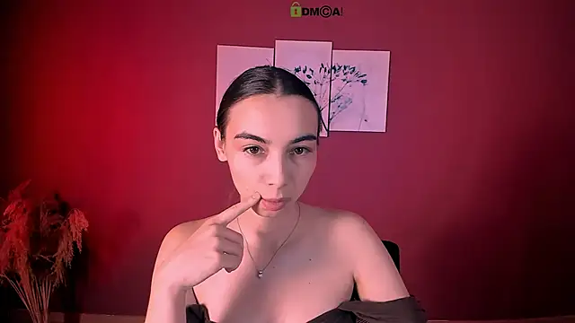 Snapshot of kira_light__ chatting on November 2025 07:35:01 PM kira light online show from November 2025 07:35:01 PM