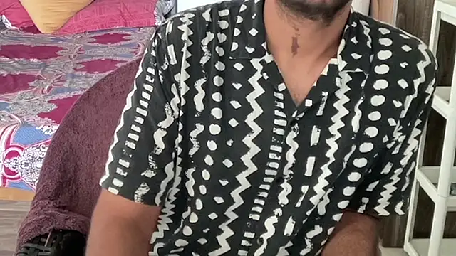 MakeMeAwareAah online show from October 2025 04:40:02 AM