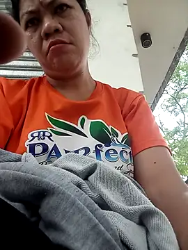 Yummymarie09 online show from November 2025 03:16:02 AM