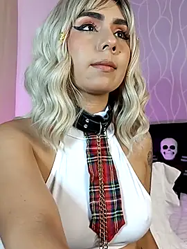 Emilyvalk  online show from October 2025 07:35:02 PM