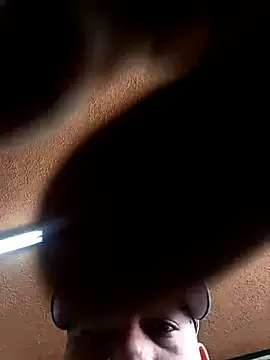 caliche-21 online show from January 2026 07:52:02 PM