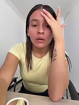 Snapshot of Talia_Bonet chatting on June 2026 04:53:01 PM Talia Bonet online show from June 2026 04:53:01 PM
