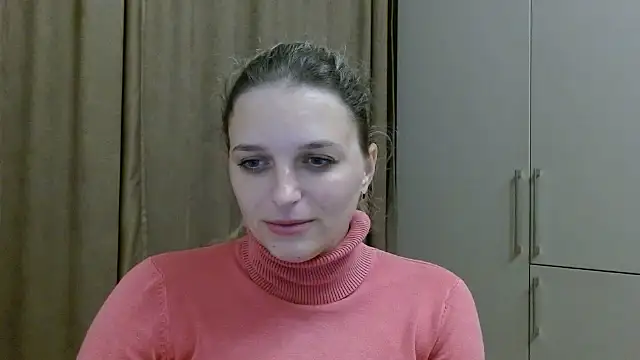 Snapshot of ElisSky301 chatting on October 2025 10:25:02 PM ElisSky301 online show from October 2025 10:25:02 PM