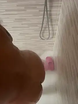 gatitalocahot online show from April 2026 08:15:02 PM