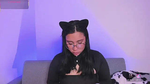 miah storm online show from December 2025 11:43:01 PM