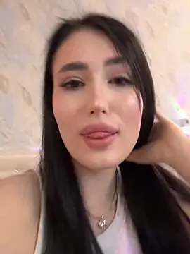 Snapshot of KailyBell chatting on October 2025 09:54:02 AM KailyBell online show from October 2025 09:54:02 AM