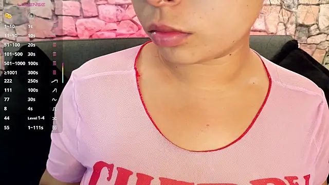 Snapshot of mia_roux1 chatting on October 2025 03:07:01 PM mia roux1 online show from October 2025 03:07:01 PM