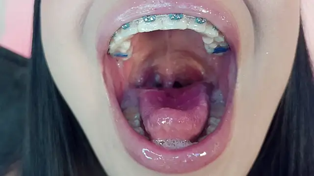 mia roux1 online show from July 2026 03:23:01 AM
