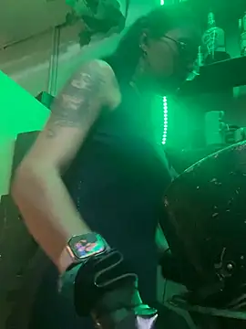 Snapshot of Chuchii05 chatting on June 2026 11:39:01 PM Chuchii05 online show from June 2026 11:39:01 PM