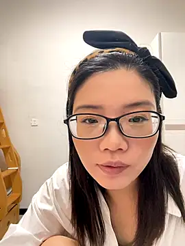 Snapshot of Nlen_baby chatting on November 2025 12:20:01 PM Nlen baby online show from November 2025 12:20:01 PM