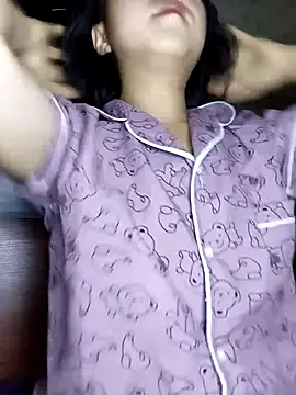 Quynhsumon online show from February 2026 03:34:02 PM