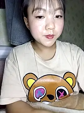 Quynhsumon online show from February 2026 03:20:01 PM