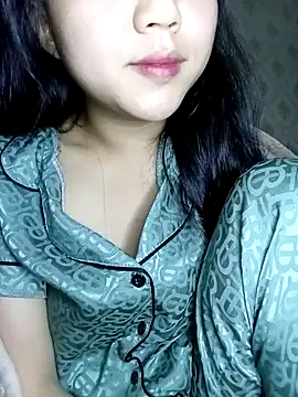 Quynhsumon online show from March 2026 02:55:01 PM