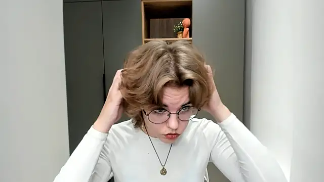 MelodyBaur online show from October 2025 09:17:04 AM