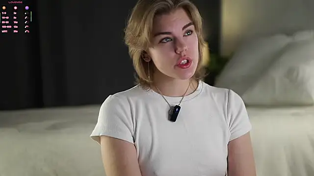 MelodyBaur online show from December 2025 02:57:02 PM