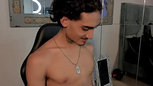 Mr Strike online show from October 2025 02:37:02 AM