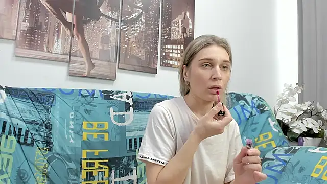 Tenderly Sophie online show from March 2026 01:14:01 AM