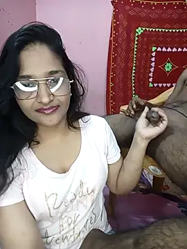 Snapshot of CoupleShow_432 chatting on May 2026 06:05:02 PM CoupleShow 432 online show from May 2026 06:05:02 PM