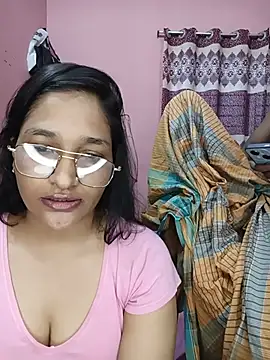 Snapshot of CoupleShow_432 chatting on May 2026 11:11:01 PM CoupleShow 432 online show from May 2026 11:11:01 PM