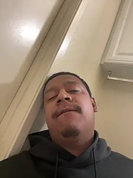 maddfreak0 online show from December 2025 11:39:02 AM