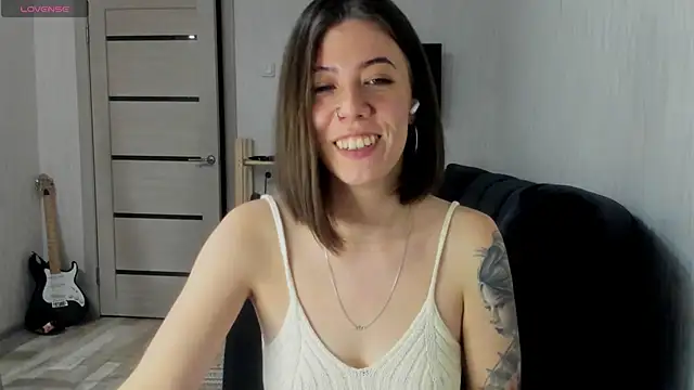 twinkle rosie online show from November 2025 05:10:01 AM