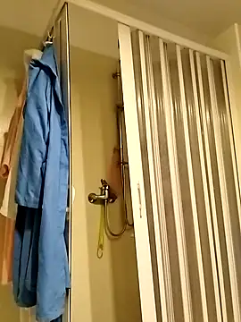 Snapshot of Vaneseda chatting on October 2025 06:24:02 AM Vaneseda online show from October 2025 06:24:02 AM