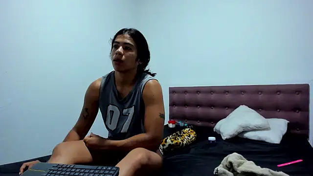 AshleyDeLuca  online show from February 2026 10:17:01 PM