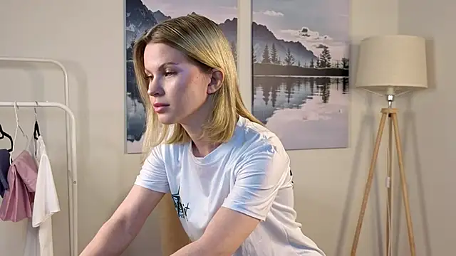 Snapshot of GenesisSchiralIi chatting on October 2025 03:51:02 AM GenesisSchiralIi online show from October 2025 03:51:02 AM