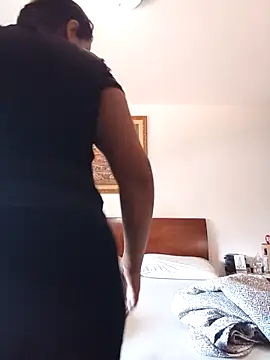 LeilaTaylor online show from February 2026 02:16:02 PM