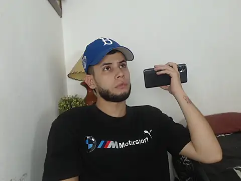 Maxcole 07 online show from November 2025 07:24:02 PM