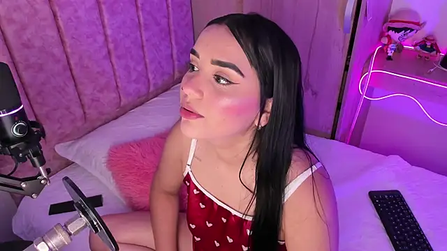 Snapshot of laana_foxx chatting on July 2026 11:22:01 PM laana foxx online show from July 2026 11:22:01 PM