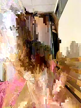 Snapshot of LunaKissing chatting on October 2025 05:18:02 AM LunaKissing online show from October 2025 05:18:02 AM