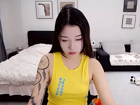 Snapshot of minnie-kk chatting on October 2025 07:51:02 AM minnie-kk online show from October 2025 07:51:02 AM