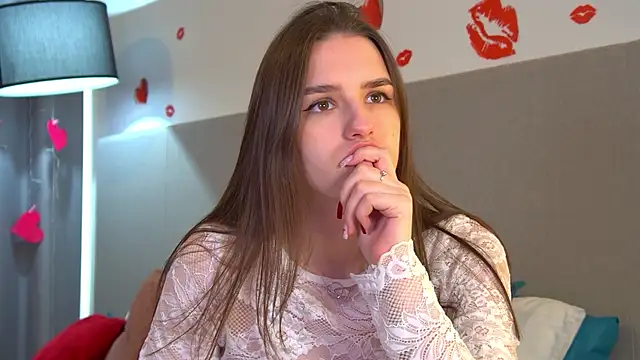 AliceAtkins online show from April 2026 06:19:01 AM