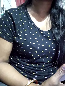 Ezabelljohn online show from February 2026 03:30:01 PM