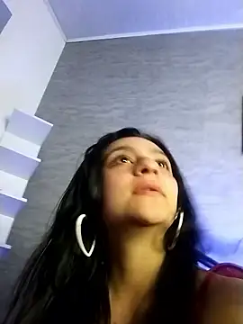 Emmy Palacios online show from January 2026 04:33:02 PM