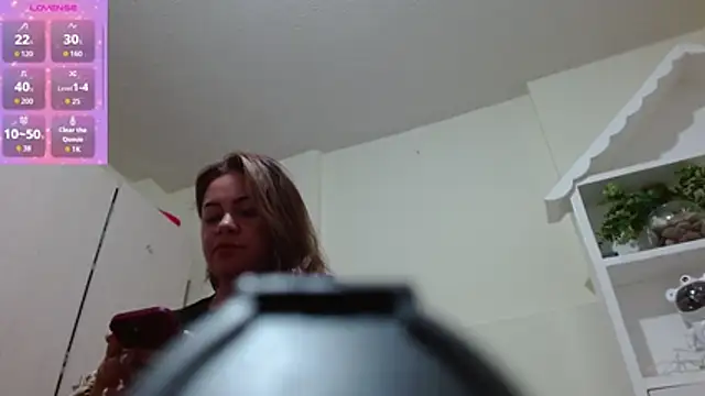 Kristalnoa online show from February 2026 04:35:02 PM