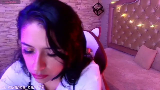 Roxanne Han online show from March 2026 12:00:01 PM