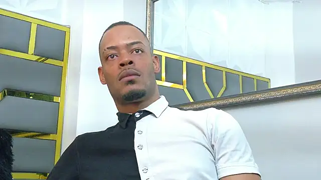 Neytanmalcon online show from November 2025 08:19:02 PM