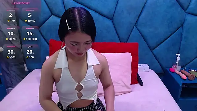 JulietaDiamond online show from April 2026 03:28:01 AM