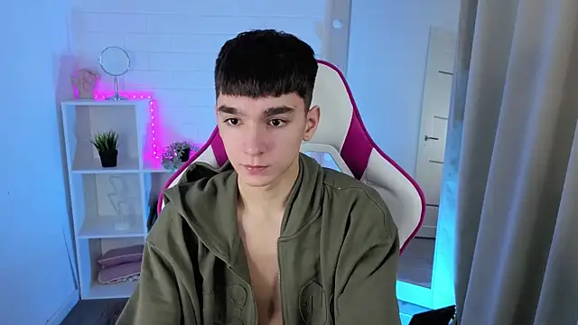 YamiTwink online show from November 2025 05:39:01 AM