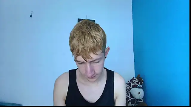 Erick Taylor3 online show from April 2026 06:32:02 PM