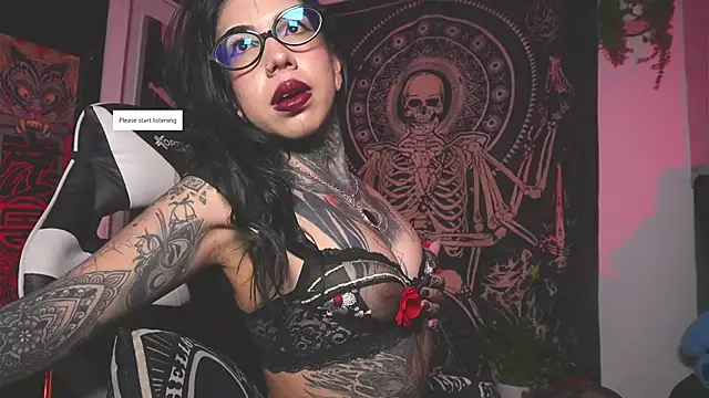 Dalia Vorhees online show from December 2025 01:32:02 AM