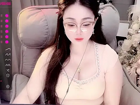 Monica-666888- online show from October 2025 06:20:01 PM